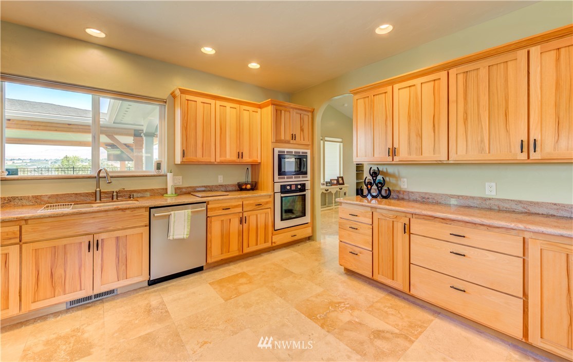 2401 Shaw Road Malaga, WA 98828 - Photo 12 of 40 Gallery Image 12