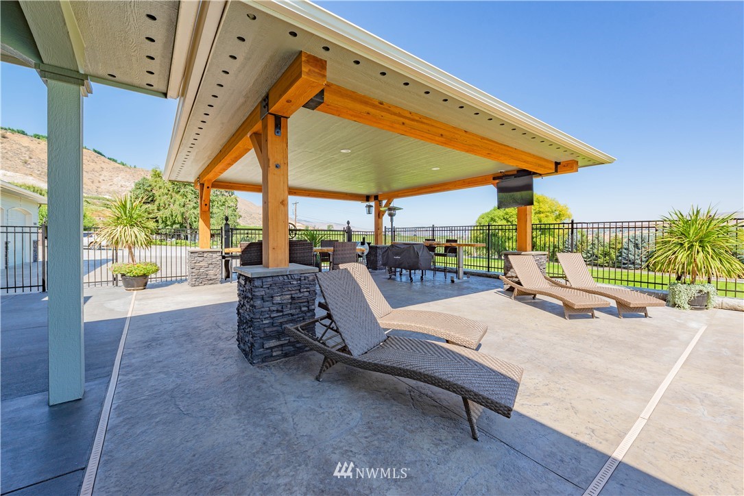 2401 Shaw Road Malaga, WA 98828 - Photo 7 of 40 Gallery Image 7