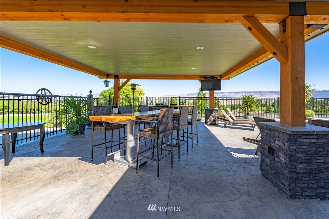 2401 Shaw Road Malaga, WA 98828 - Photo 8 of 40 Gallery Image 8