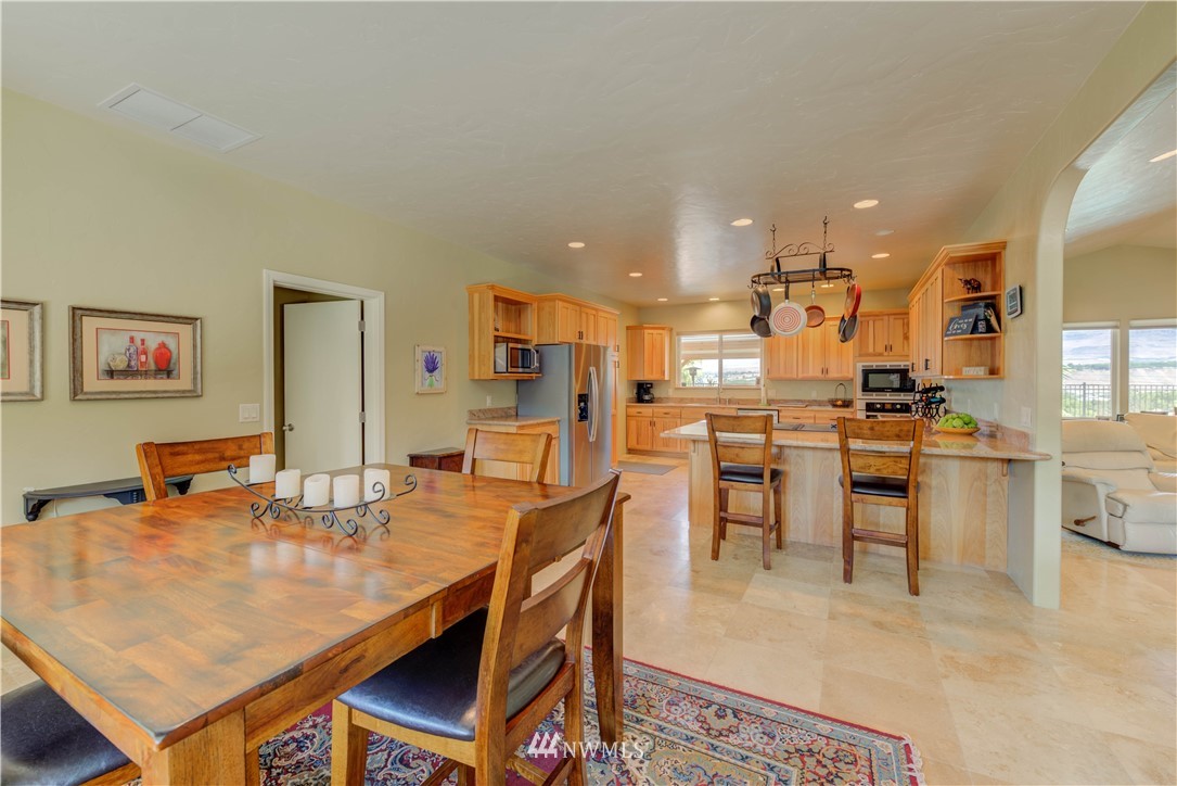 2401 Shaw Road Malaga, WA 98828 - Photo 9 of 40 Gallery Image 9