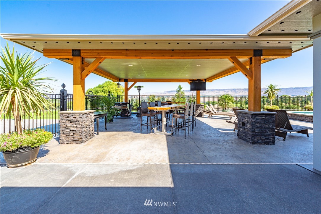 2401 Shaw Road Malaga, WA 98828 - Photo 10 of 40 Gallery Image 10