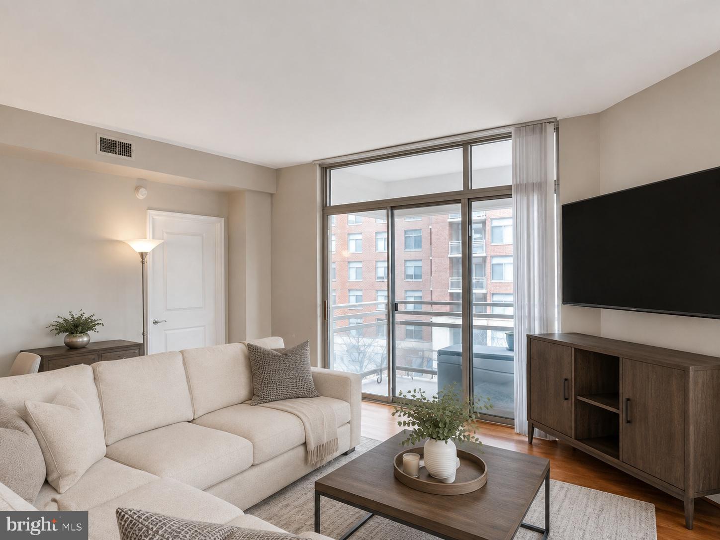 3650 South Glebe Road, Unit 443 Arlington, VA 22202 - Photo 11 of 23 Gallery Image 11