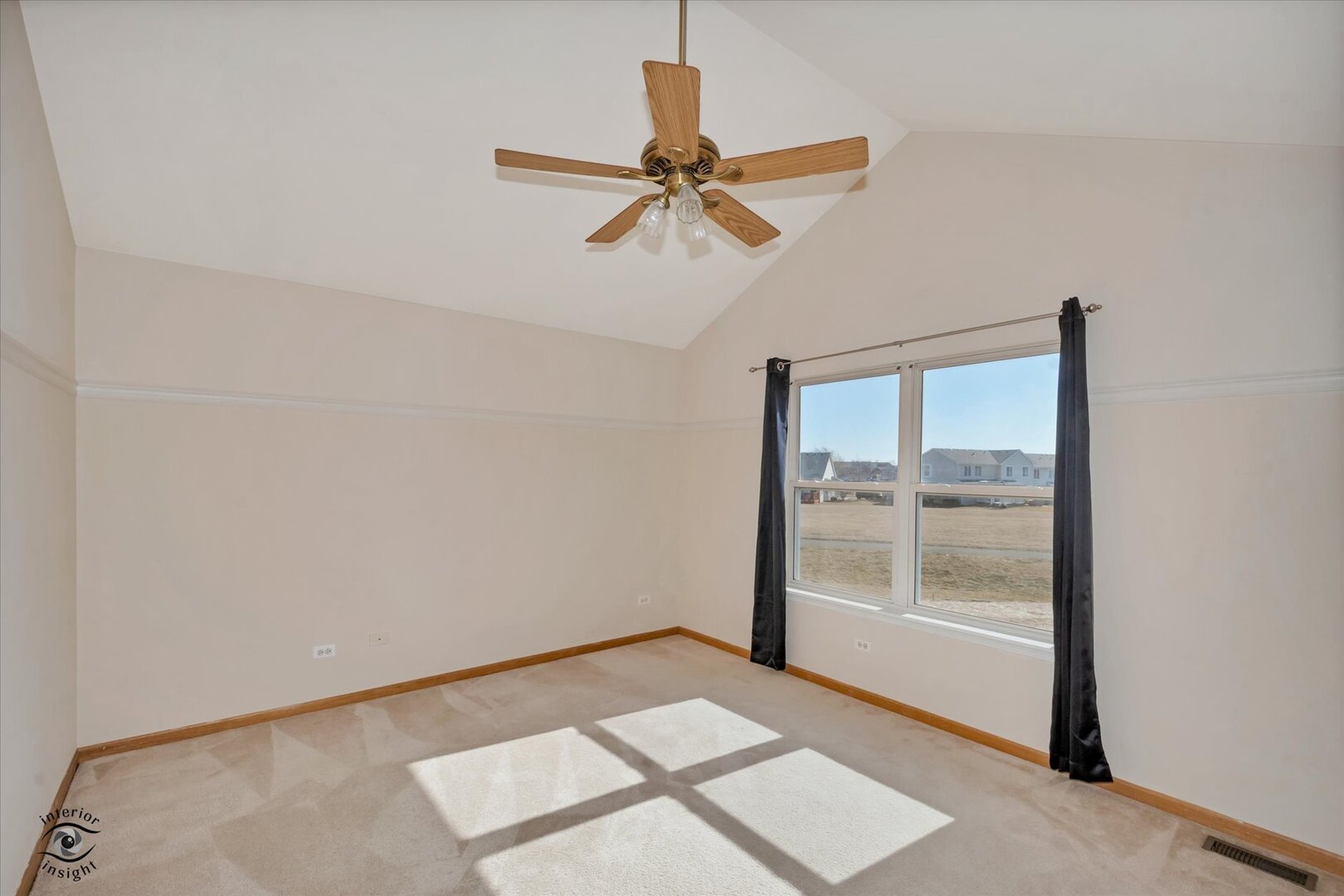1606 Donegal Drive Minooka, IL 60447 - Photo 11 of 25 a view of an empty room and window