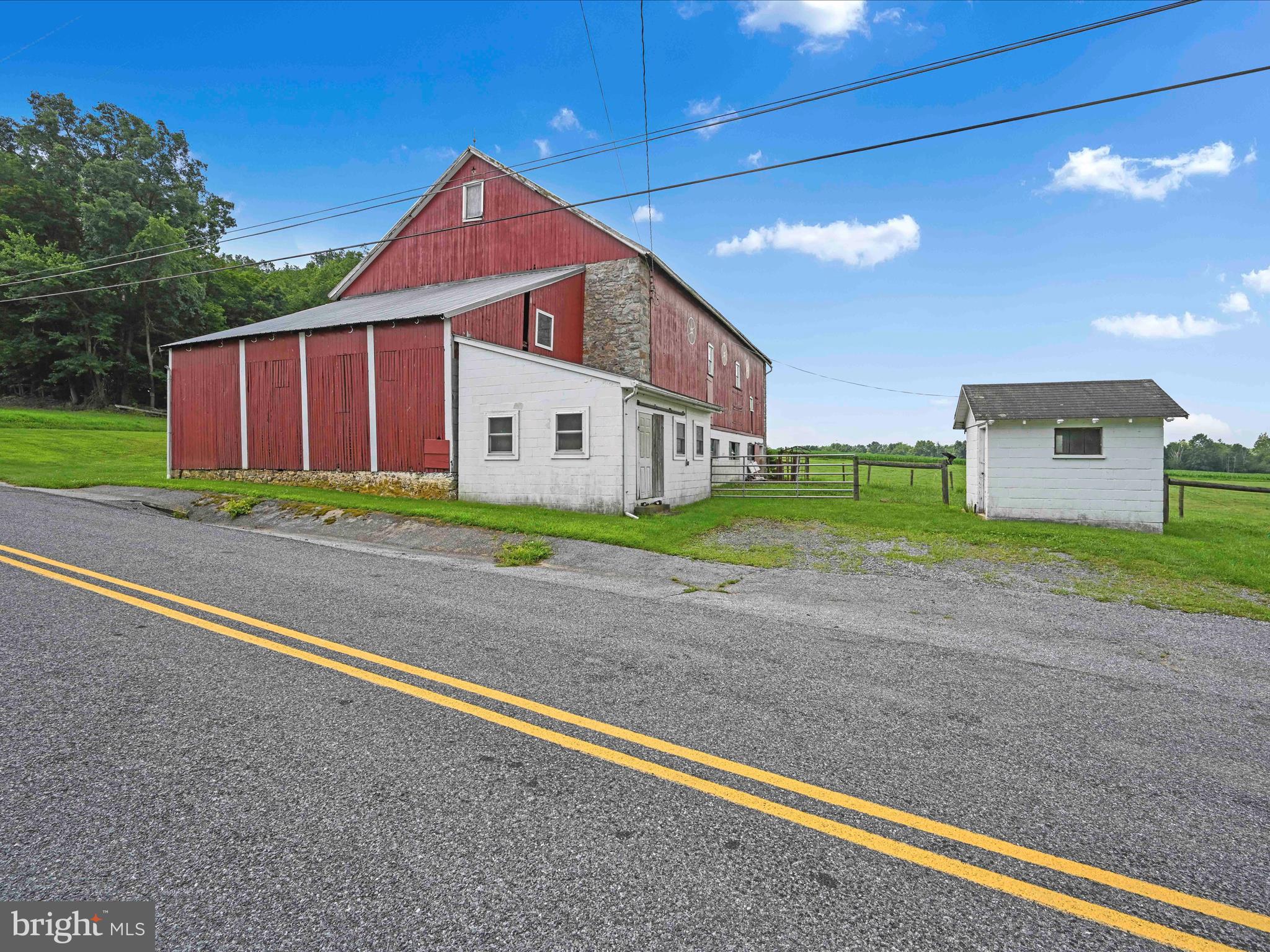 21 Spangsville Road Boyertown, PA 19512 - Photo 24 of 58 Barn