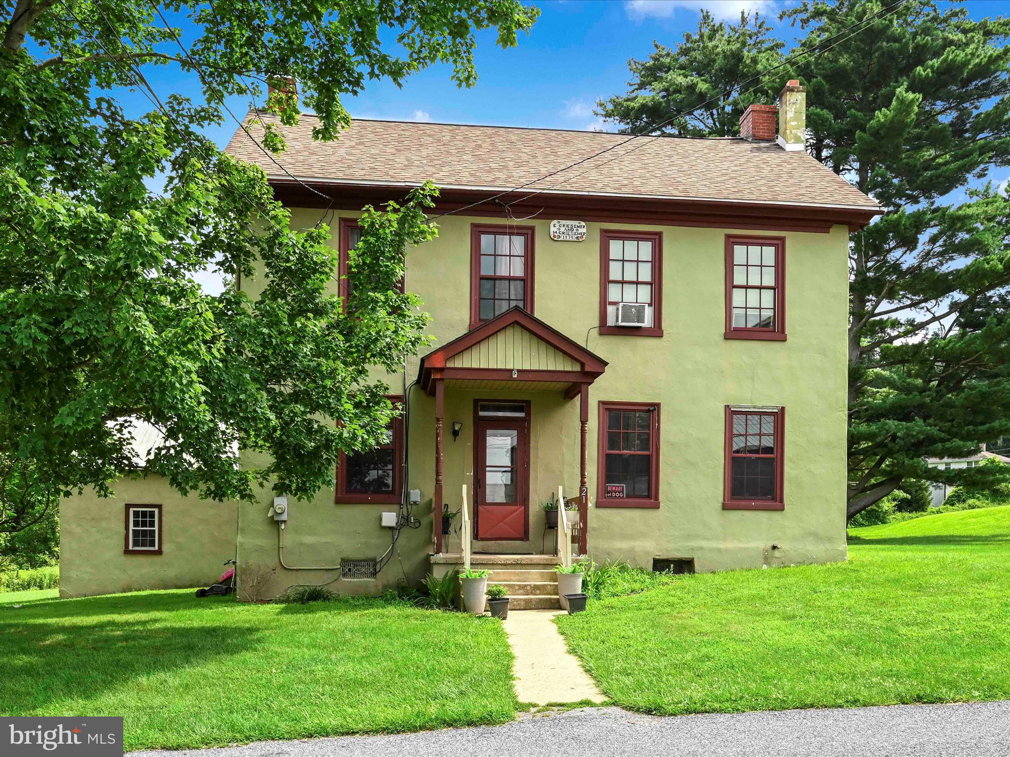 21 Spangsville Road Boyertown, PA 19512 - Photo 4 of 58 Front