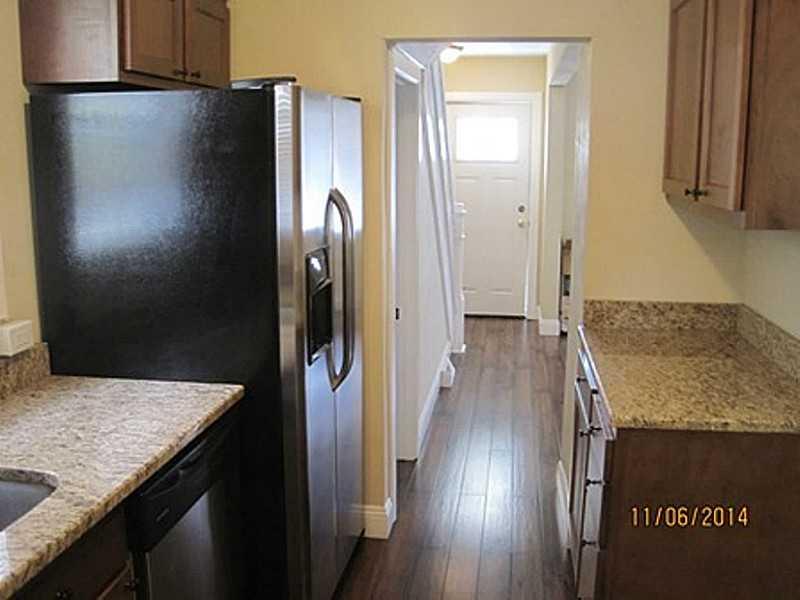 3119 Terrace Street Pittsburgh, PA 15213 - Photo 6 of 16 Kitchen.