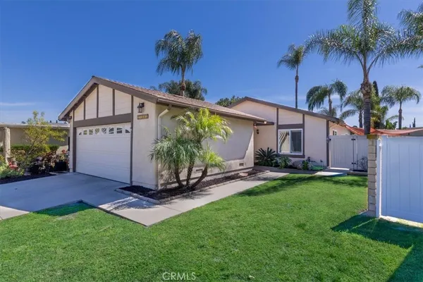 $1,129,000 | 27302 Osuna, Mission Viejo, CA 92691