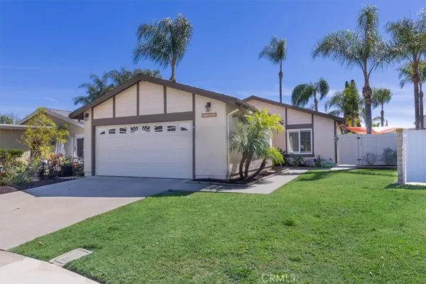 $1,129,000 | 27302 Osuna, Mission Viejo, CA 92691