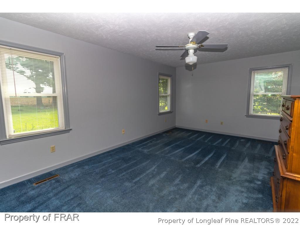 1042 Barnes Road Orrum, NC 28369 - Photo 14 of 30 Gallery Image 14