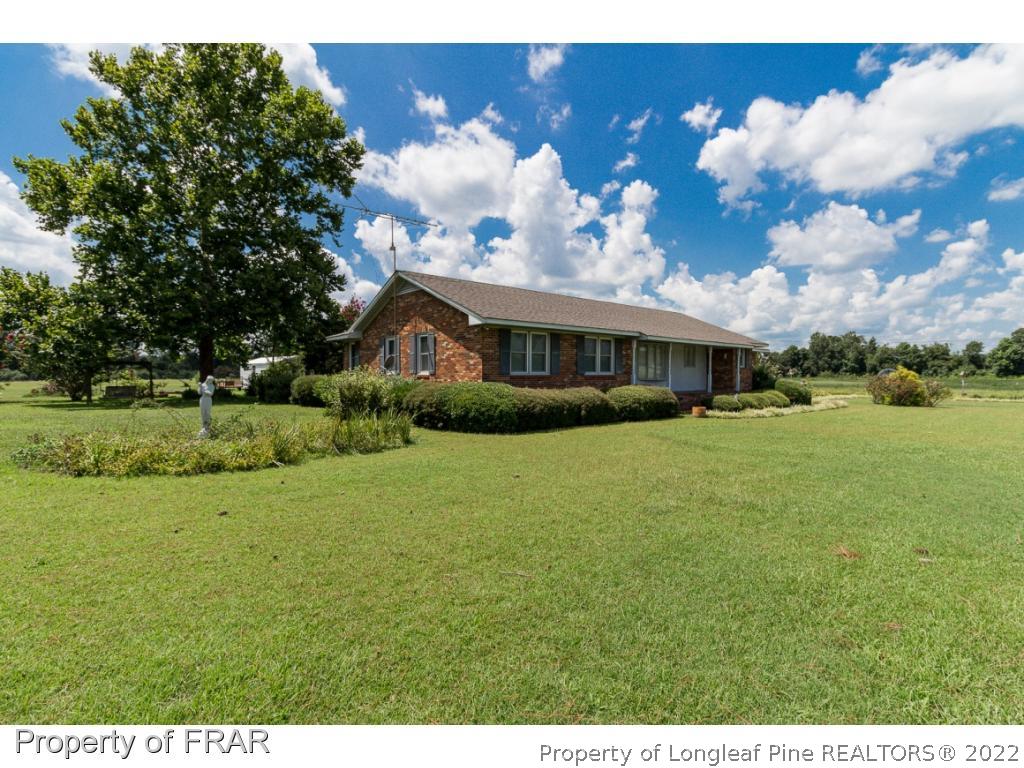 1042 Barnes Road Orrum, NC 28369 - Photo 5 of 30 Gallery Image 5