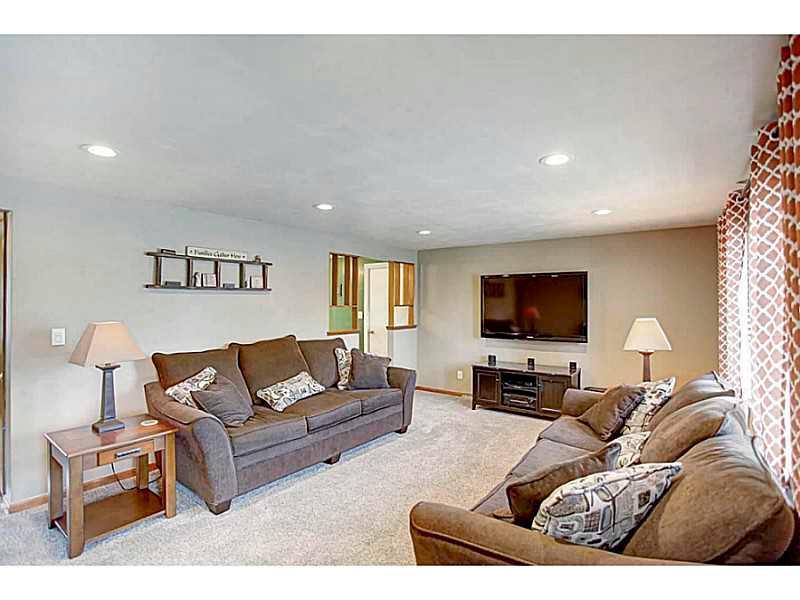 4809 Mesa Lane Springfield, OH 45503 - Photo 3 of 25
