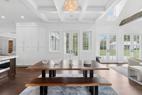 $12,995,000 | 5 Eileens Path, East Hampton, NY 11937
