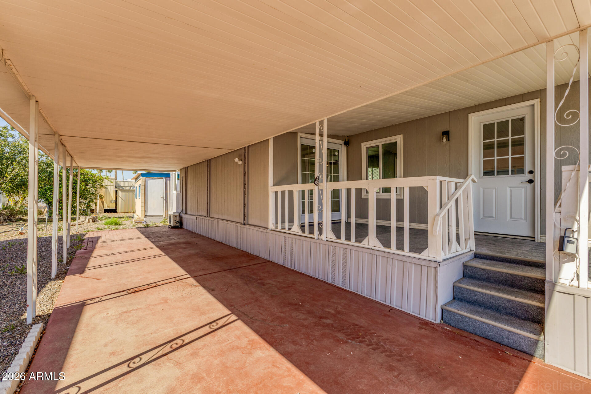 2050 West Dunlap Avenue, Unit D52 Phoenix, AZ 85021 - Photo 4 of 25 04-Dunlap