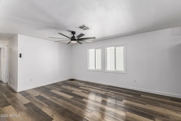 $49,500 | 2050 West Dunlap Avenue, Unit D52, Phoenix, AZ 85021