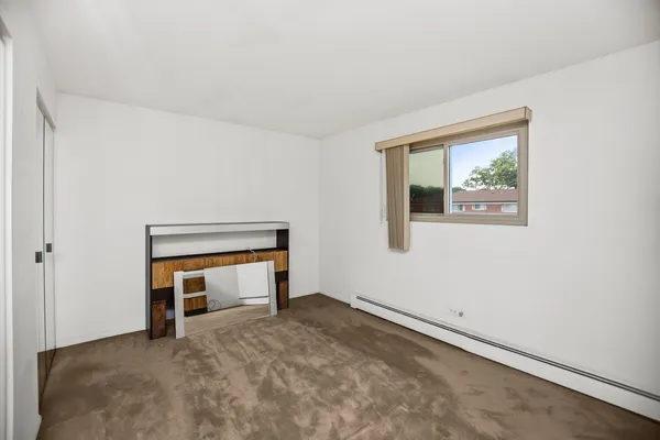 $162,500 | 2521 Thatcher Avenue, Unit 3A, River Grove, IL 60171