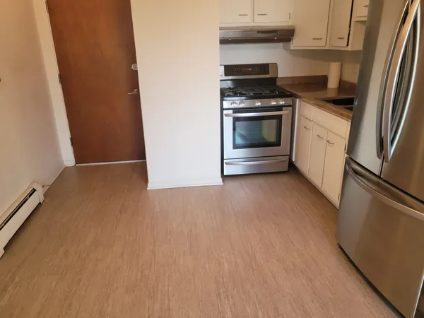 $162,500 | 2521 Thatcher Avenue, Unit 3A, River Grove, IL 60171