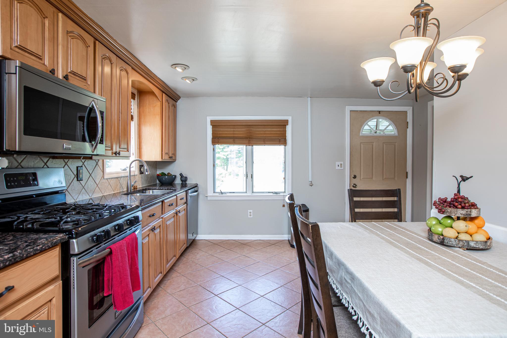 25 Crosswicks Chesterfield Road Chesterfield, NJ 08515 - Photo 5 of 30 Gallery Image 5