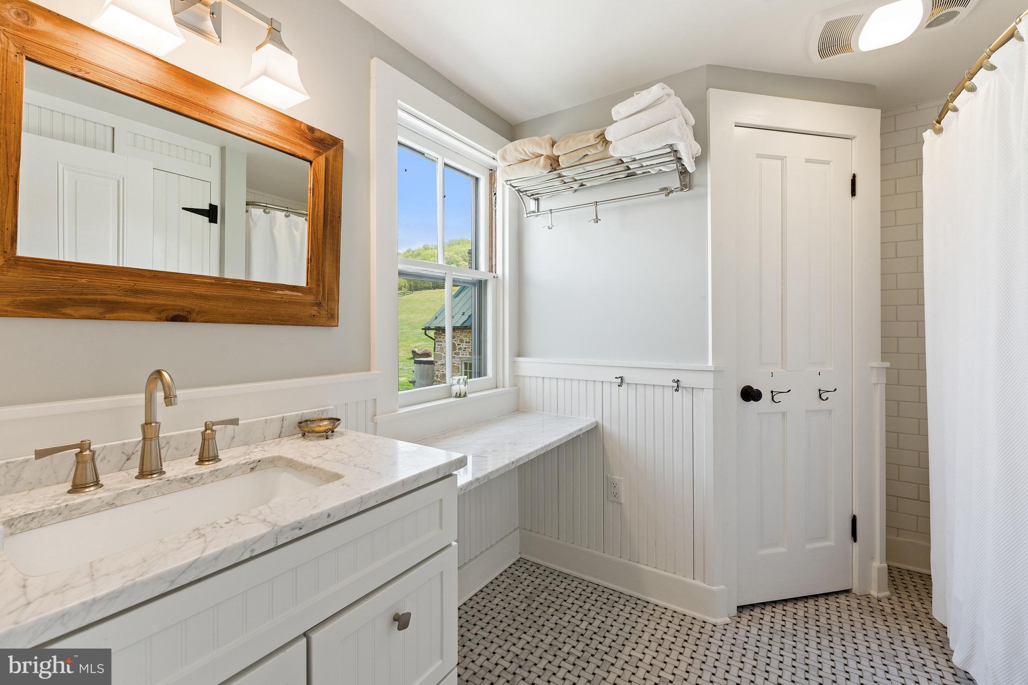 3459 Carrington Road Delaplane, VA 20144 - Photo 33 of 91 Full Bath 2 Upper Level