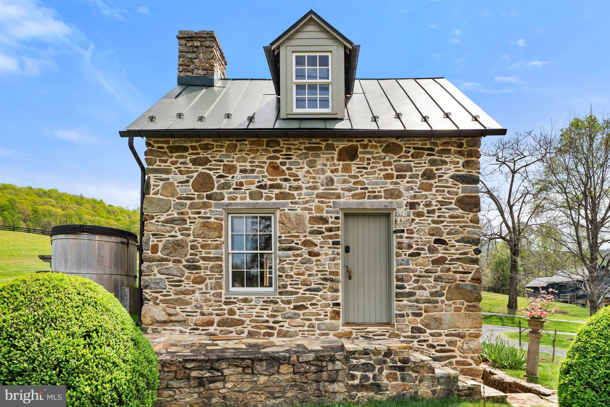 3459 Carrington Road Delaplane, VA 20144 - Photo 39 of 91 Patent House