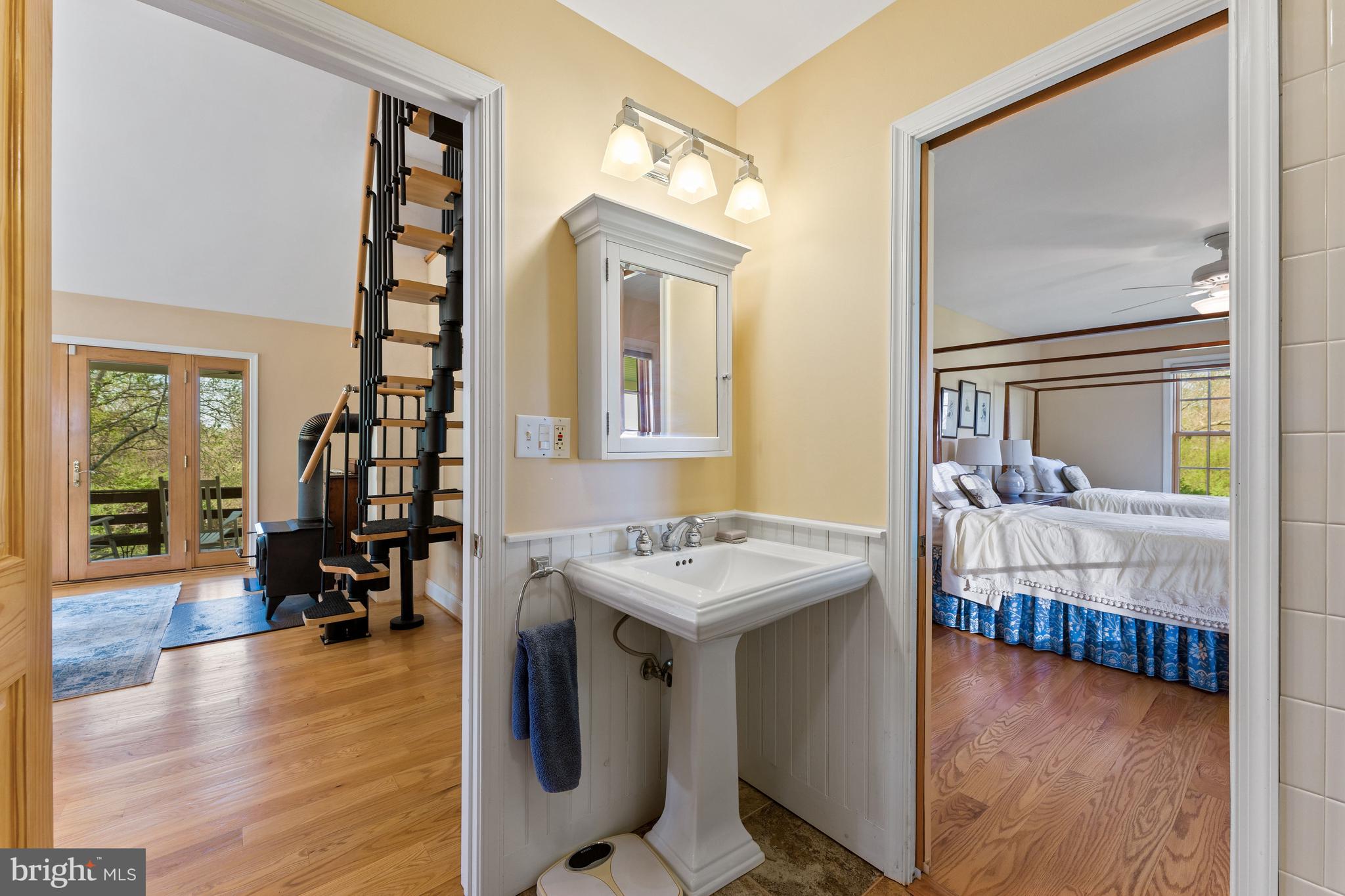 3459 Carrington Road Delaplane, VA 20144 - Photo 63 of 106 Full Bath 2
