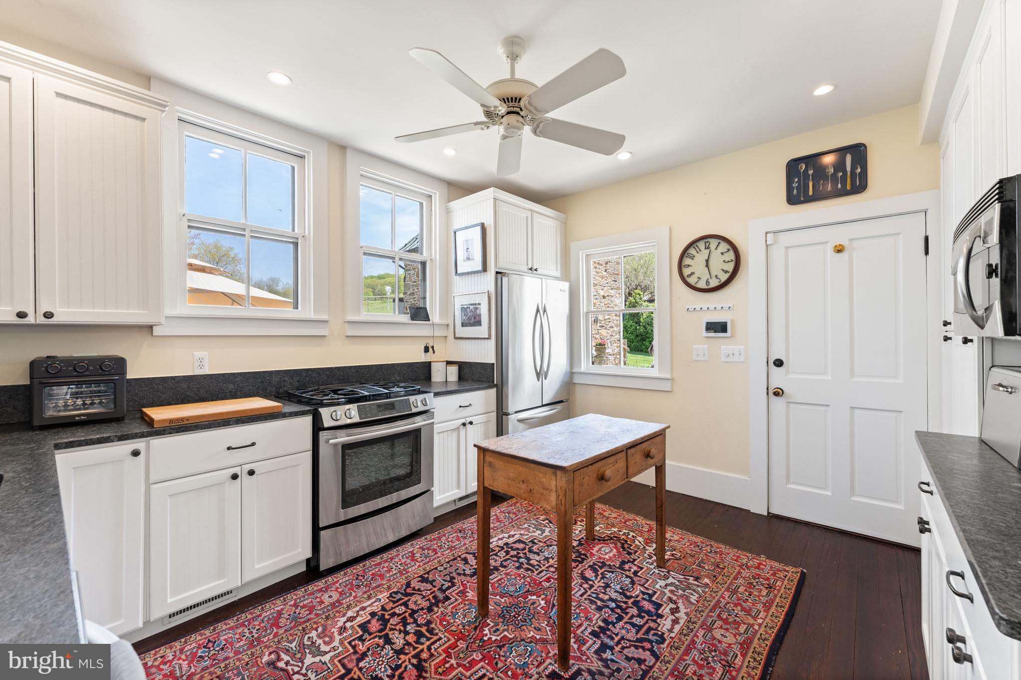 3459 Carrington Road Delaplane, VA 20144 - Photo 10 of 91 Kitchen