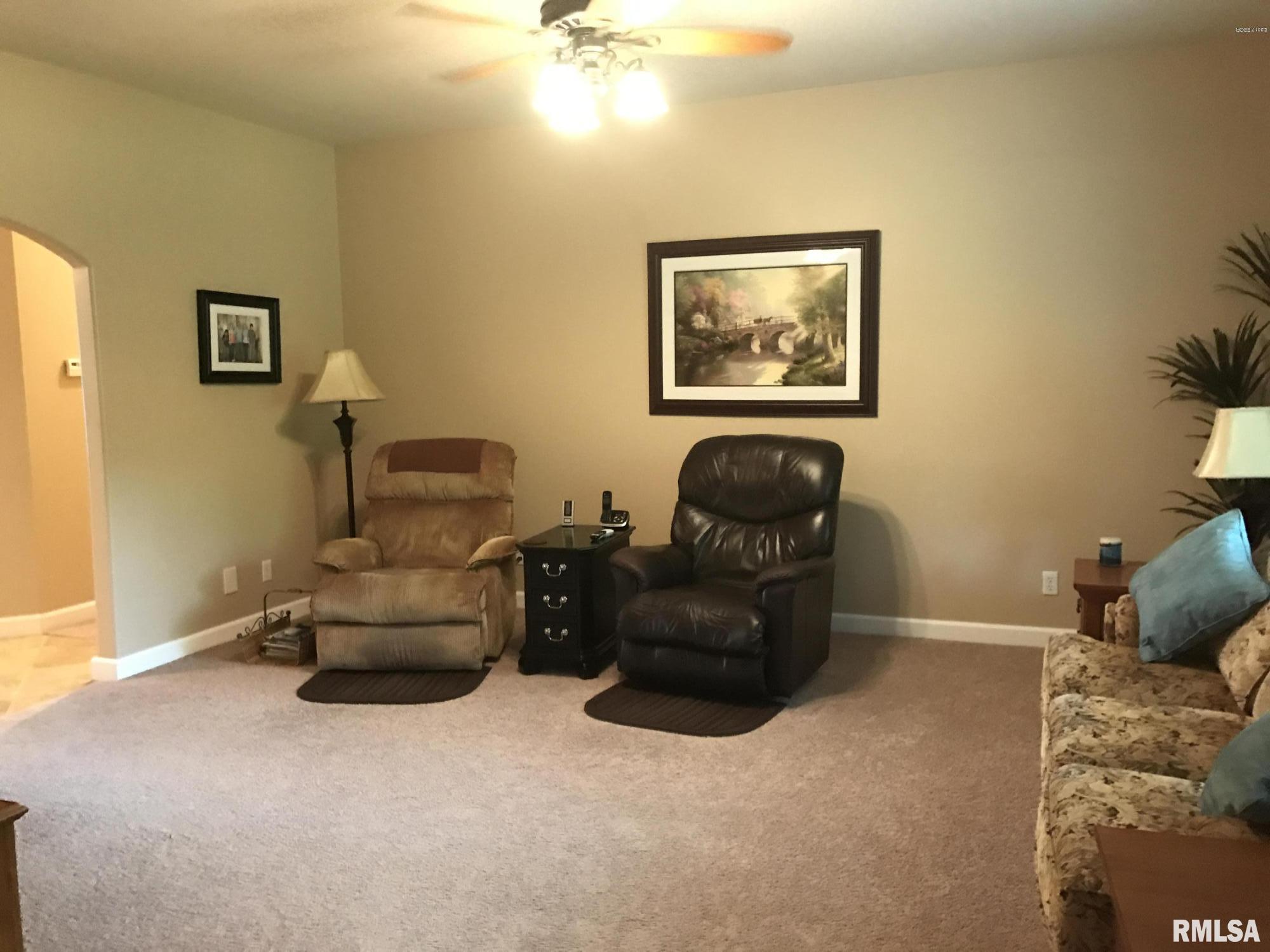 1803 Community Beach Road Odin, IL 62870 - Photo 4 of 27