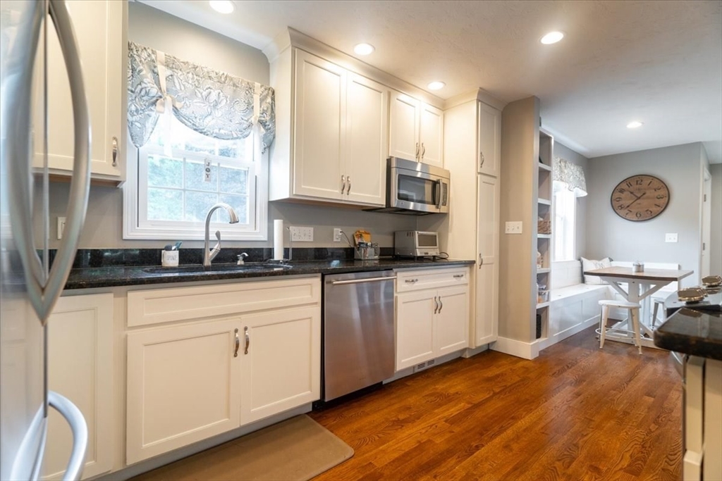 60 Northgate Road Northborough, MA 01532 - Photo 8 of 41 Gallery Image 8