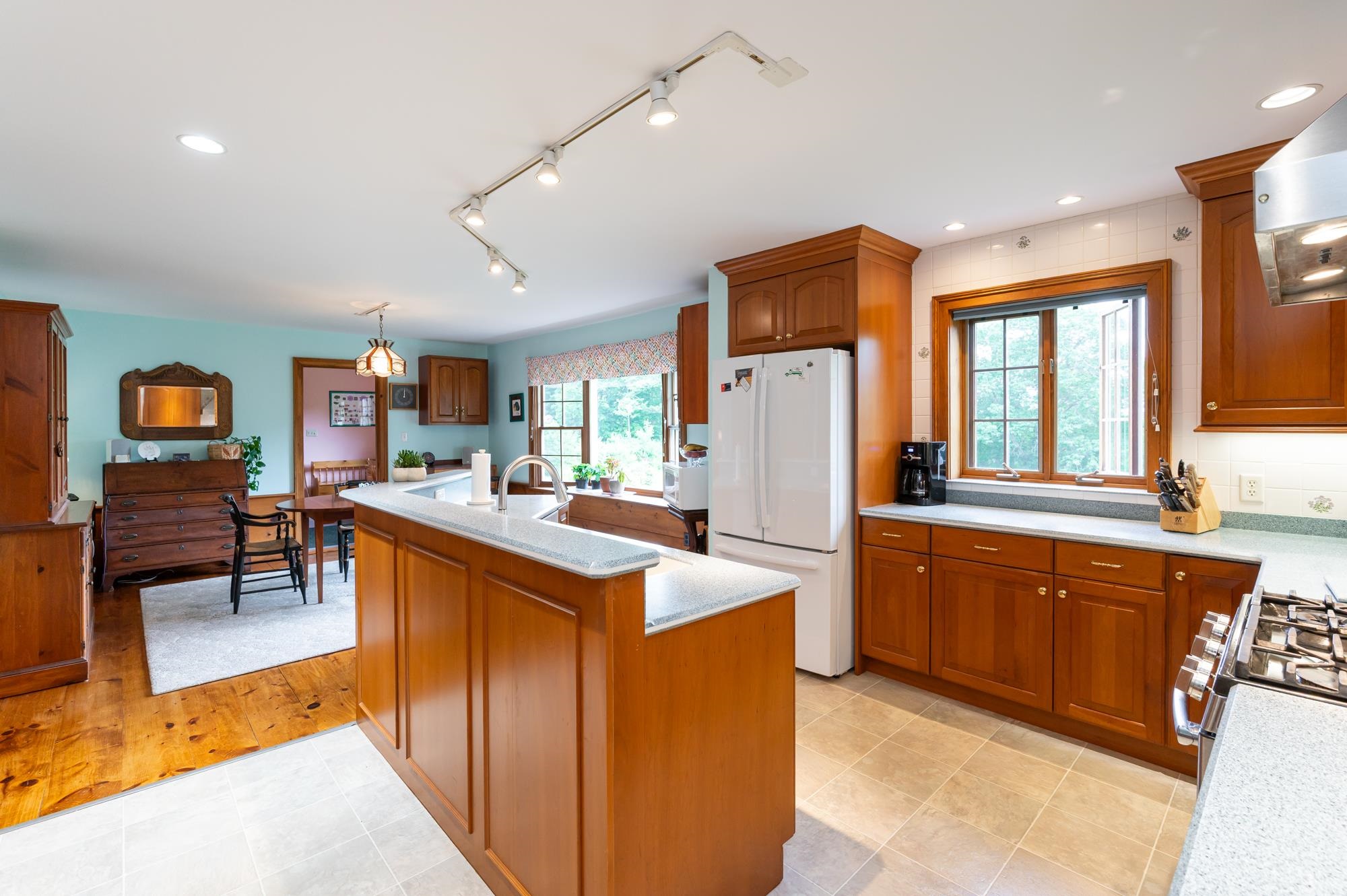 400 Gould Hill Road Hopkinton, NH 03229 - Photo 7 of 55