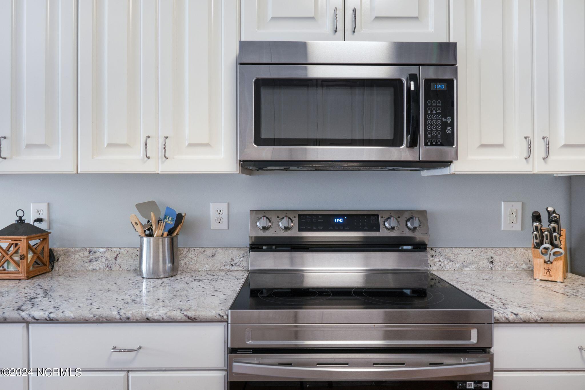 110 Nyon Road New Bern, NC 28562 - Photo 28 of 62 Kitchen