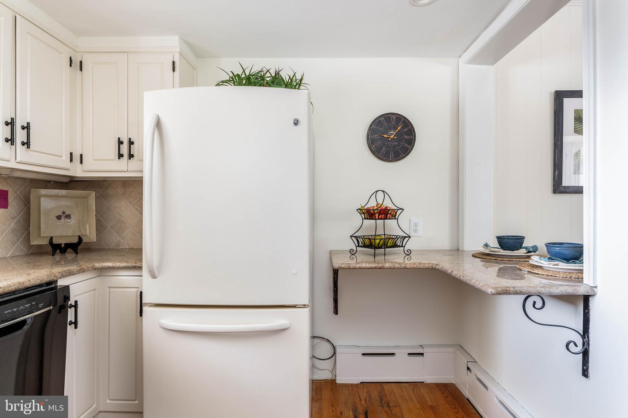 97 Forest Road Springfield, PA 19064 - Photo 15 of 30 Kitchen.
