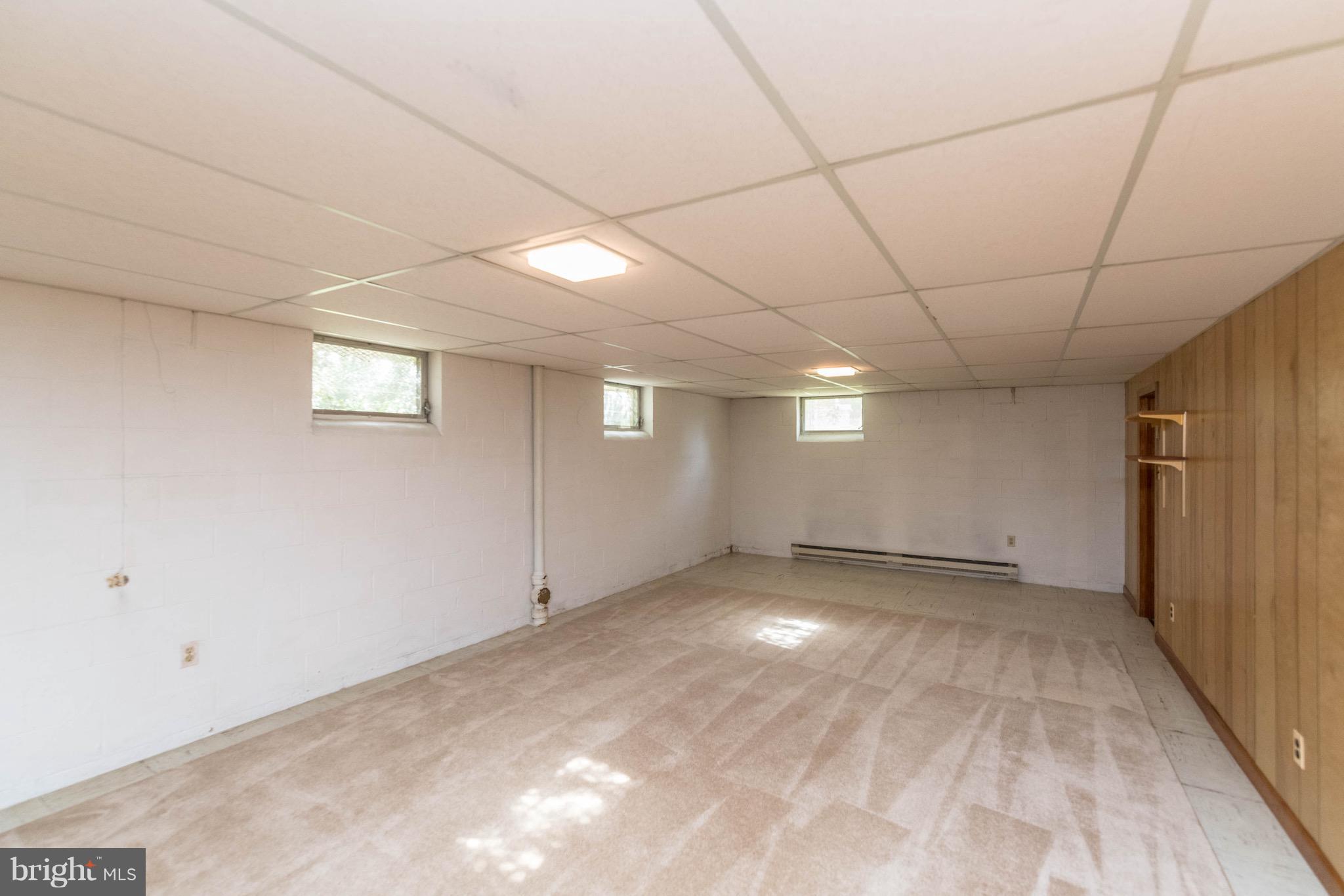 210 Gibson Road Annapolis, MD 21401 - Photo 25 of 30 Large rec room in basement