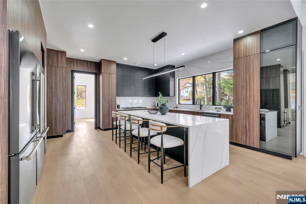 801 Godwin Road Paramus, NJ 07652 - Photo 24 of 50