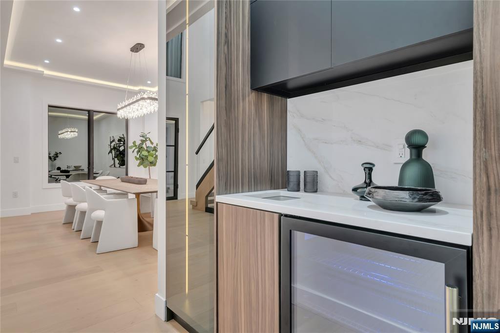 801 Godwin Road Paramus, NJ 07652 - Photo 27 of 50