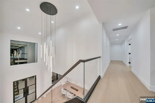 $2,700,000 | 801 Godwin Road, Paramus, NJ 07652