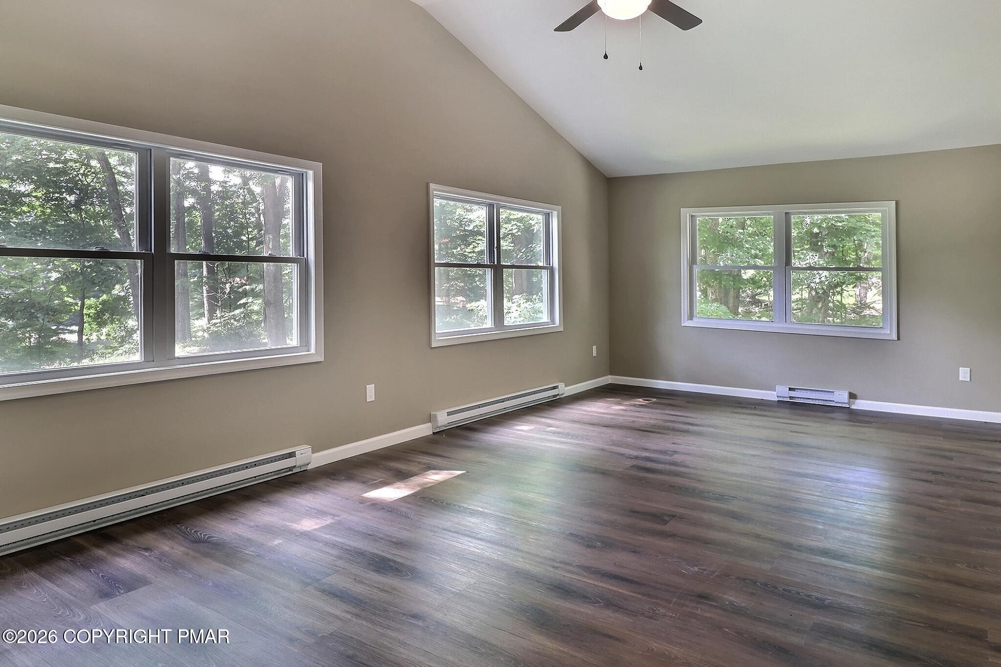 307 Foxglove Road Stroudsburg, PA 18360 - Photo 19 of 41 Living Room