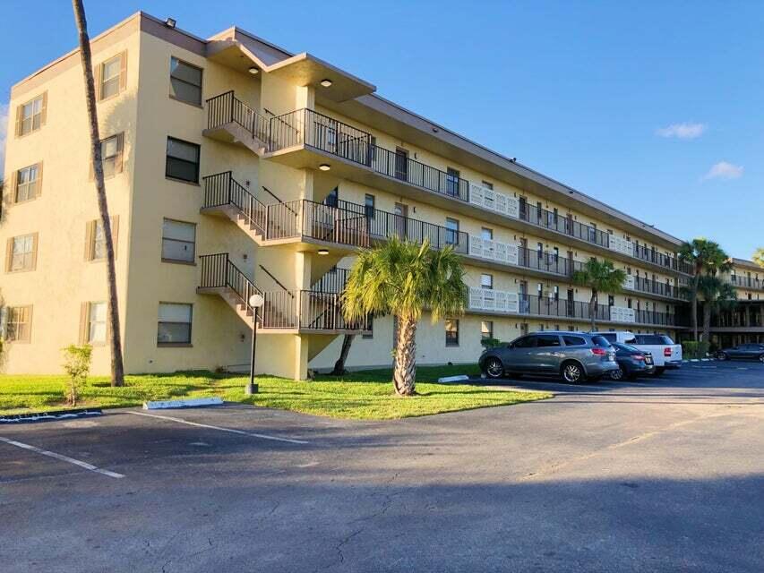 9355 Southwest 8th Street, Unit 325 Boca Raton, FL 33428 - Photo 86 of 112 building sideway nice