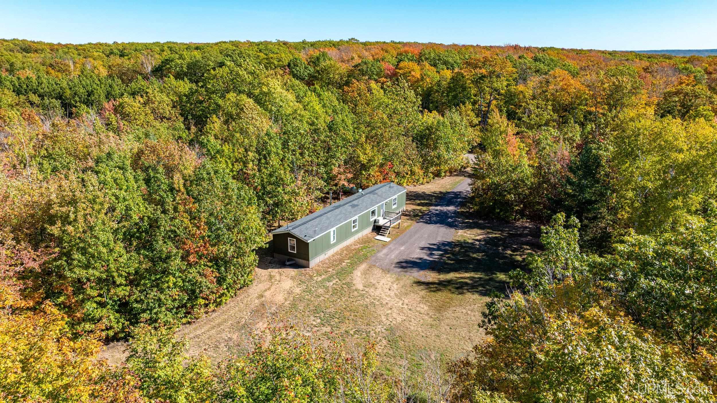 53209 North Superior Road Atlantic Mine, MI 49905 - Photo 3 of 57