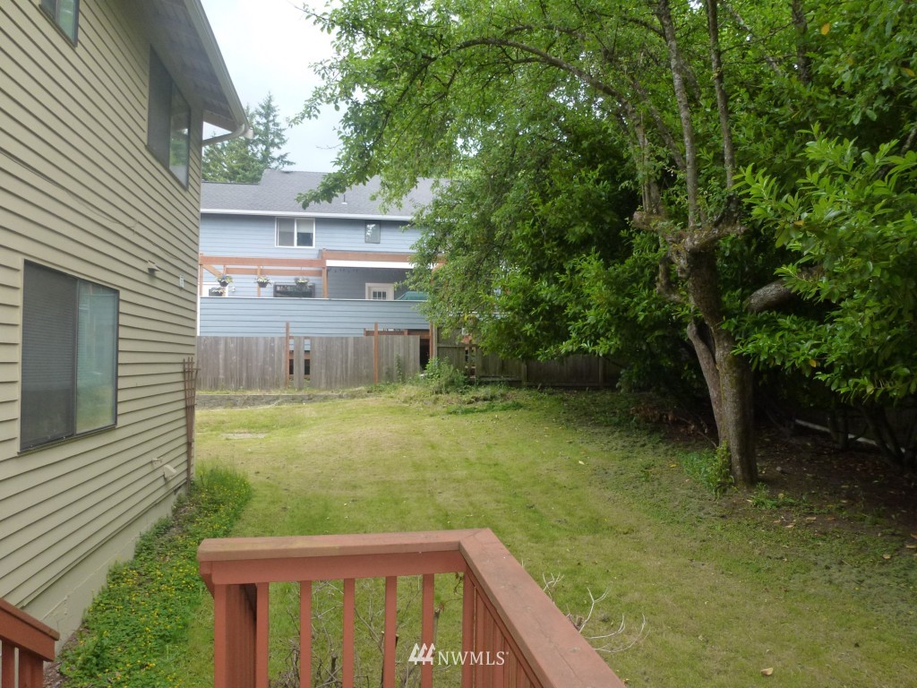 13024 Northeast 182nd Place Bothell, WA 98011 - Photo 11 of 11