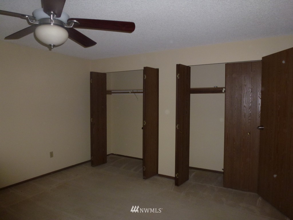 13024 Northeast 182nd Place Bothell, WA 98011 - Photo 6 of 11