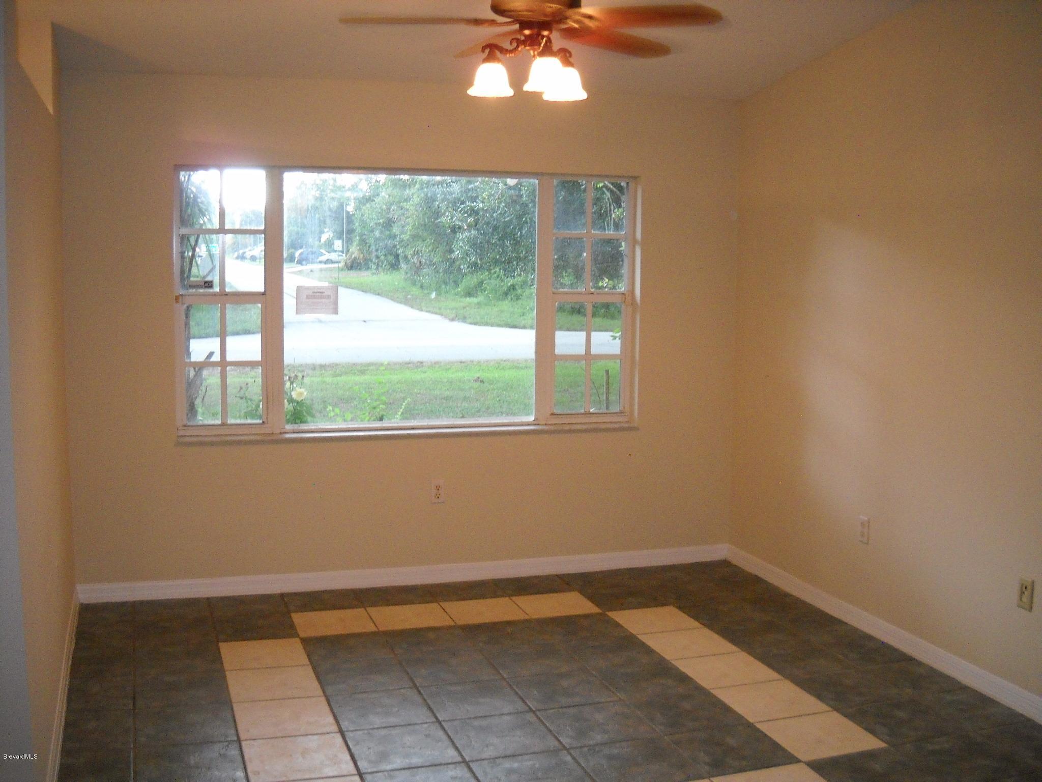 5037 Bridge Road Cocoa, FL 32927 - Photo 3 of 28 Living room view