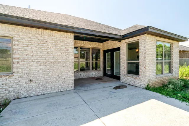 $290,000 | 708 Melinda Lane, Dumas, TX 79029