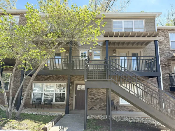 $419,000 | 3914 Cherokee Woods Way, Unit 207, Knoxville, TN 37920