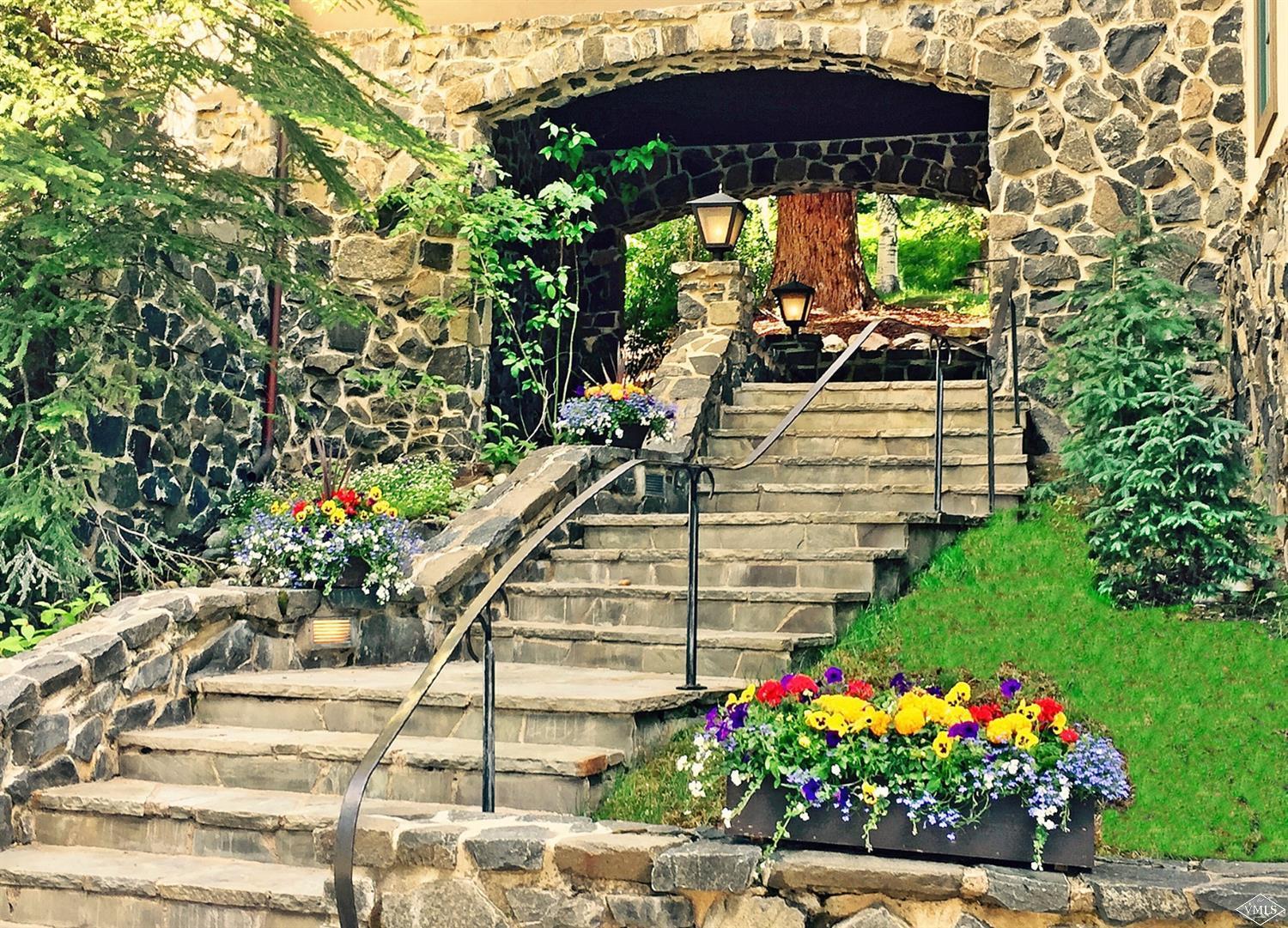 416 West Forest Road, Unit B Vail, CO 81657 - Photo 11 of 25 Additional Photo