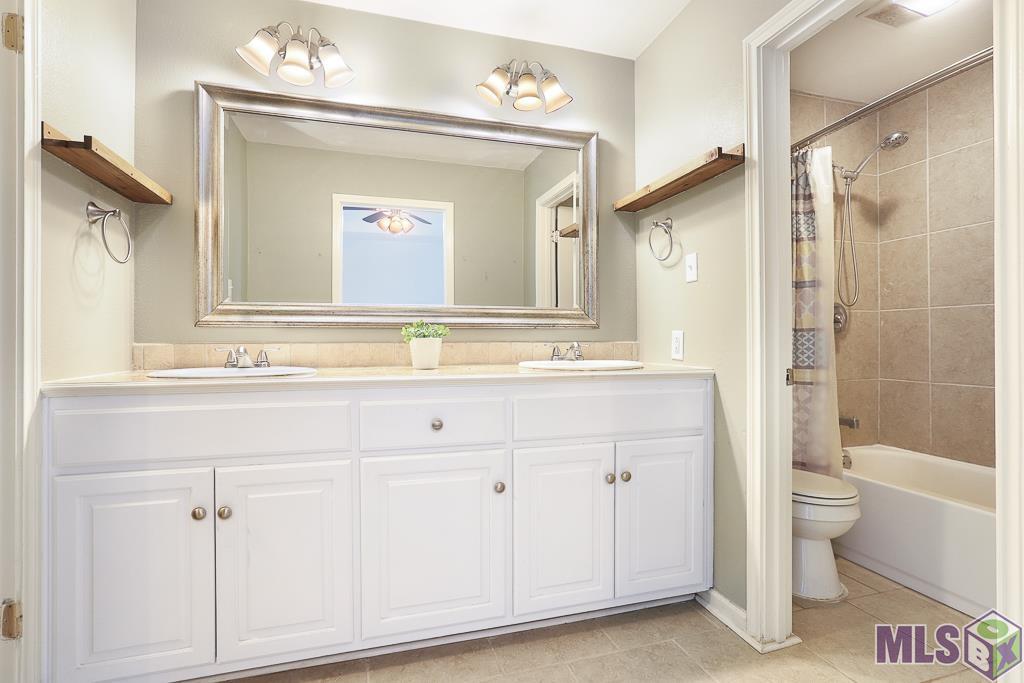 17596 Simpson Road Prairieville, LA 70769 - Photo 10 of 28