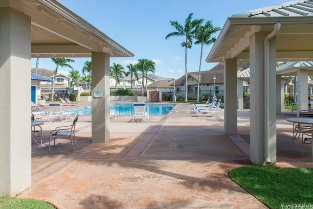 a view of outdoor space yard and porch
