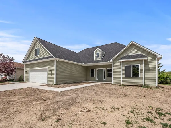 $499,000 | 8584 Cobblestone Drive, Newport, MI 48166