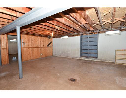 17011 Ireland Road South Bend, IN 46614 - Photo 11 of 15 Gallery Image 11
