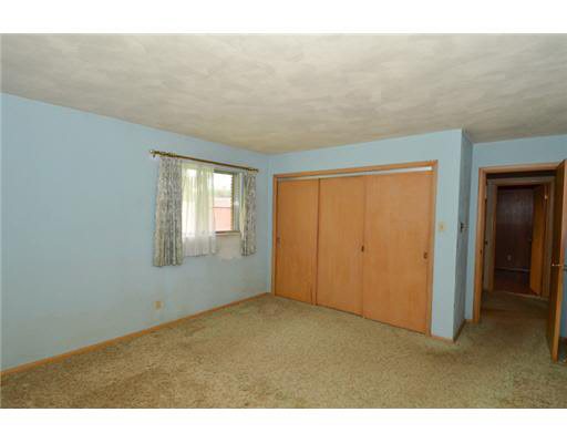 17011 Ireland Road South Bend, IN 46614 - Photo 8 of 15 Gallery Image 8