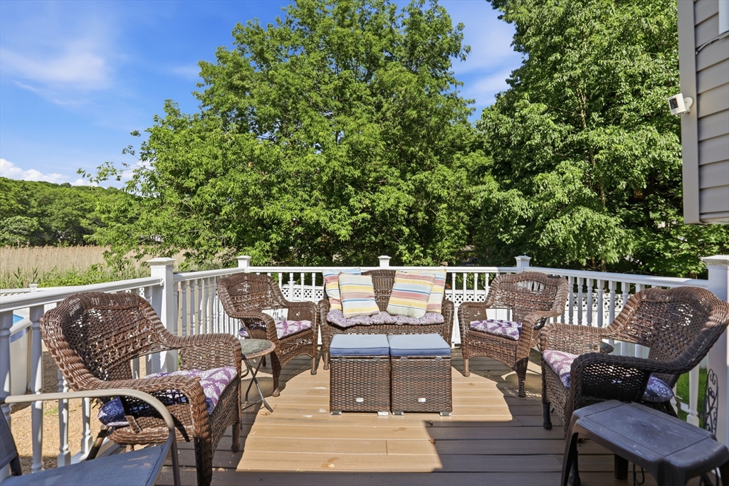 60 R Jasper Street Saugus, MA 01906 - Photo 30 of 33