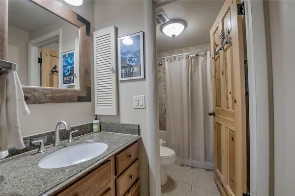 $599,000 | 401 West La Bonte Street, Unit 206, Dillon, CO 80435